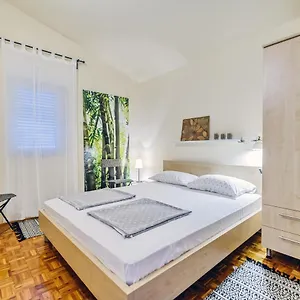 Veronika Apartament Zadar